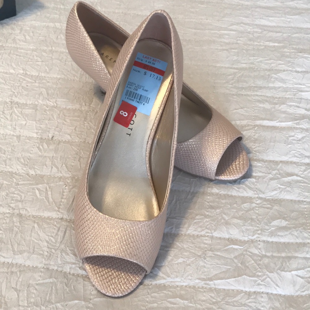 Karen Scott 3 inch heel, brand new,  rose gold